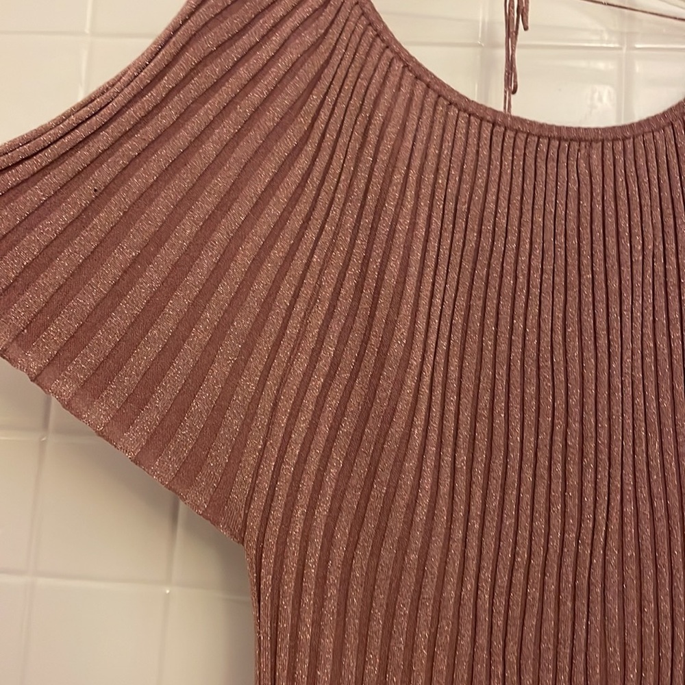 Younique splendid pleated, ribbed and elastic top. Batwing sleeves, size L. - Picture 11 of 16